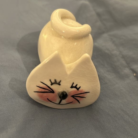 Cat and mice - Picture 2 of 5